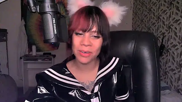Snapshot of Liv_Alt chatting on 04-24-26, 04:48 Liv Alt online show from 04-24-26, 04:48