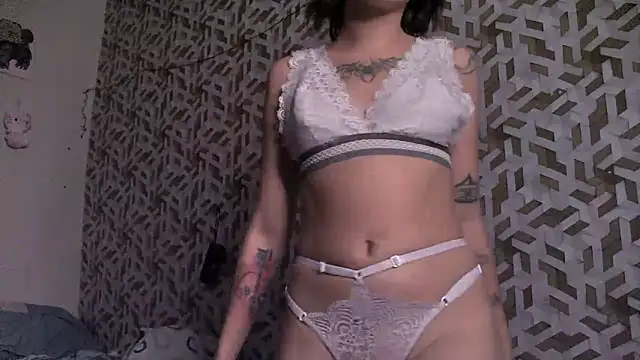 Snapshot of Liv_Alt chatting on 04-25-26, 11:46 Liv Alt online show from 04-25-26, 11:46