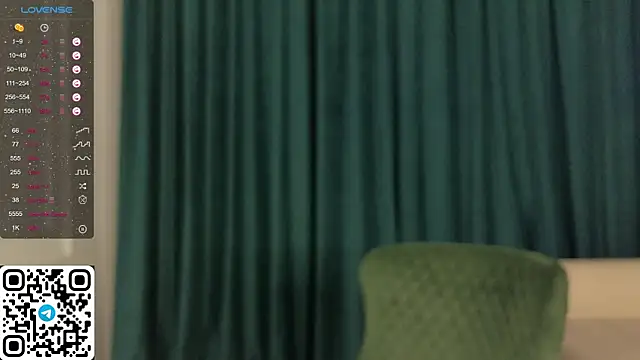 Snapshot of ElswythDecoursey chatting on 12-29-24, 09:09 ElswythDecoursey online show from 12-29-24, 09:09