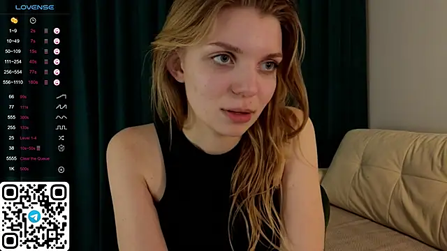 Snapshot of ElswythDecoursey chatting on 01-07-25, 02:10 ElswythDecoursey online show from 01-07-25, 02:10