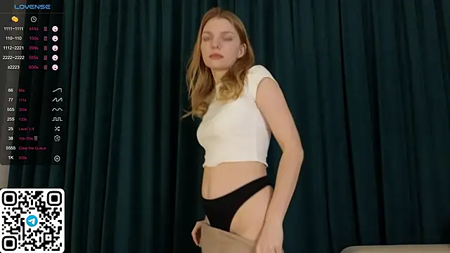 Snapshot of ElswythDecoursey chatting on 01-12-25, 09:08 ElswythDecoursey online show from 01-12-25, 09:08