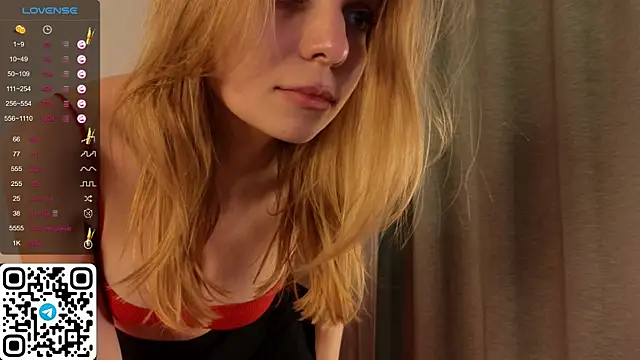 Snapshot of ElswythDecoursey chatting on 01-29-25, 09:07 ElswythDecoursey online show from 01-29-25, 09:07