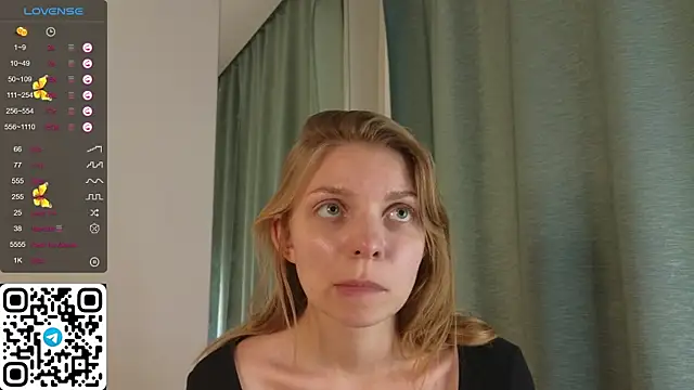 Snapshot of ElswythDecoursey chatting on 02-10-25, 12:19 ElswythDecoursey online show from 02-10-25, 12:19