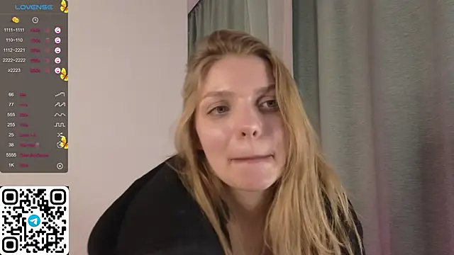 Snapshot of ElswythDecoursey chatting on 02-15-25, 09:04 ElswythDecoursey online show from 02-15-25, 09:04