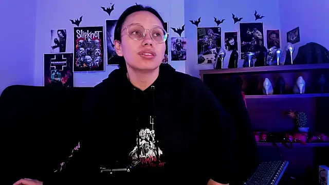 Snapshot of lilith-deveraux chatting on 07-09-26, 04:33 lilith-deveraux online show from 07-09-26, 04:33