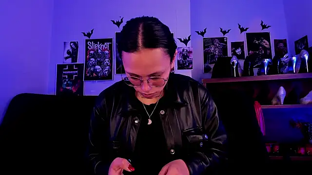 Snapshot of lilith-deveraux chatting on 07-16-26, 04:24 lilith-deveraux online show from 07-16-26, 04:24