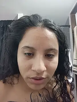 Snapshot of Karii-R chatting on 07-10-26, 04:20 Karii-R online show from 07-10-26, 04:20