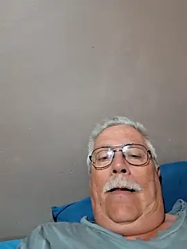 Snapshot of NawtyB1965 chatting on 10-10-25, 03:27 NawtyB1965 online show from 10-10-25, 03:27