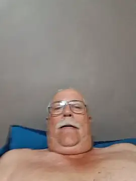 Snapshot of NawtyB1965 chatting on 12-16-25, 03:44 NawtyB1965 online show from 12-16-25, 03:44