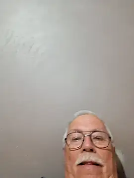 Snapshot of NawtyB1965 chatting on 06-26-26, 01:48 NawtyB1965 online show from 06-26-26, 01:48