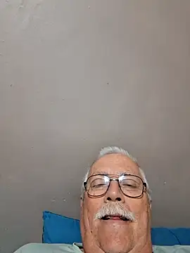 Snapshot of NawtyB1965 chatting on 07-04-26, 03:56 NawtyB1965 online show from 07-04-26, 03:56