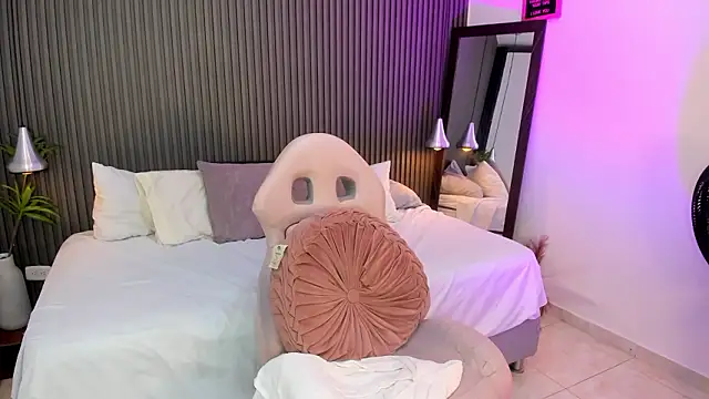 Axel brunette1 online show from 02-20-26, 06:26