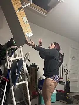 Snapshot of DatBishYouMiss chatting on 01-25-25, 04:56 DatBishYouMiss online show from 01-25-25, 04:56