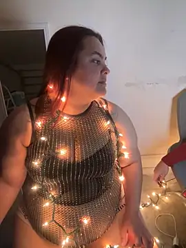 Snapshot of DatBishYouMiss chatting on 11-13-25, 03:49 DatBishYouMiss online show from 11-13-25, 03:49