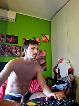 Snapshot of MASTERBULLY chatting on 09-19-25, 04:07 MASTERBULLY online show from 09-19-25, 04:07