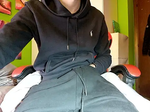 Snapshot of MASTERBULLY chatting on 12-04-25, 10:24 MASTERBULLY online show from 12-04-25, 10:24