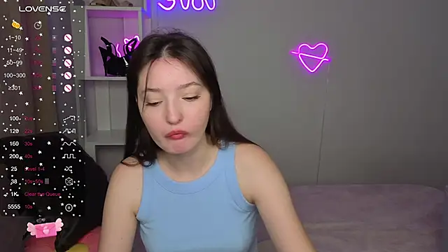 Fairyy Moon online show from 10-14-25, 06:36