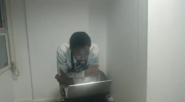 Snapshot of Mastertopdome chatting on 01-14-25, 01:26 Mastertopdome online show from 01-14-25, 01:26