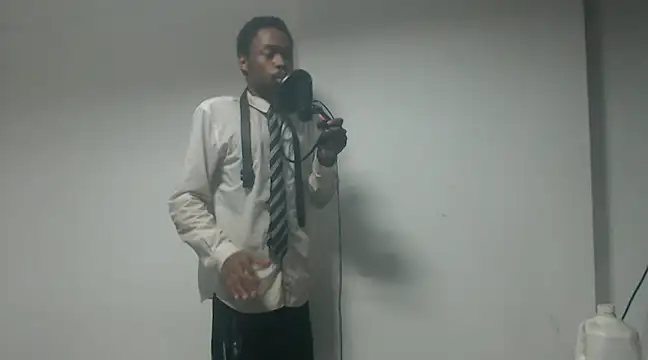 Snapshot of Mastertopdome chatting on 01-16-25, 03:45 Mastertopdome online show from 01-16-25, 03:45