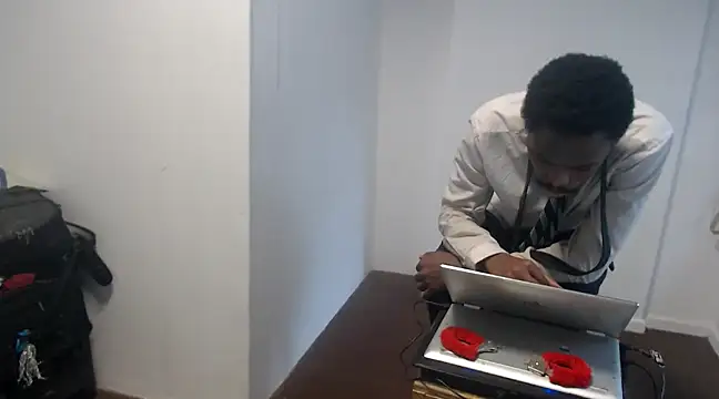 Snapshot of Mastertopdome chatting on 01-19-25, 07:37 Mastertopdome online show from 01-19-25, 07:37