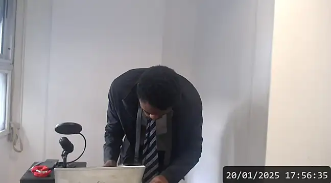 Snapshot of Mastertopdome chatting on 01-20-25, 09:01 Mastertopdome online show from 01-20-25, 09:01