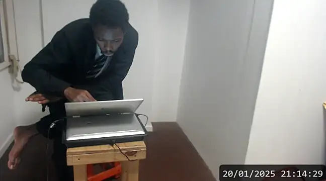 Snapshot of Mastertopdome chatting on 01-21-25, 12:15 Mastertopdome online show from 01-21-25, 12:15