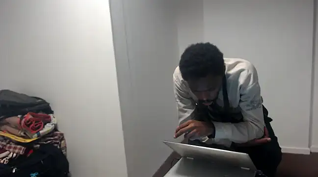 Snapshot of Mastertopdome chatting on 01-22-25, 11:10 Mastertopdome online show from 01-22-25, 11:10