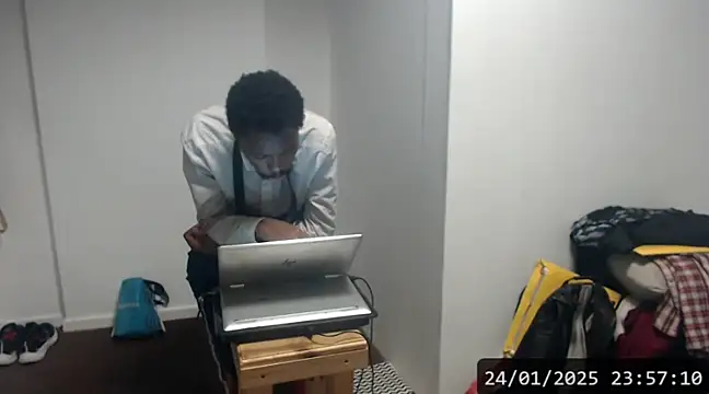 Snapshot of Mastertopdome chatting on 01-25-25, 02:58 Mastertopdome online show from 01-25-25, 02:58