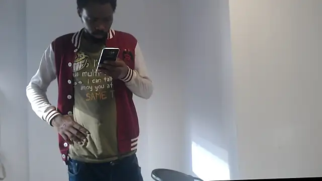 Snapshot of Mastertopdome chatting on 01-30-25, 08:42 Mastertopdome online show from 01-30-25, 08:42