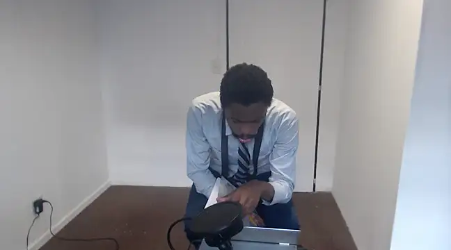 Snapshot of Mastertopdome chatting on 02-01-25, 09:40 Mastertopdome online show from 02-01-25, 09:40