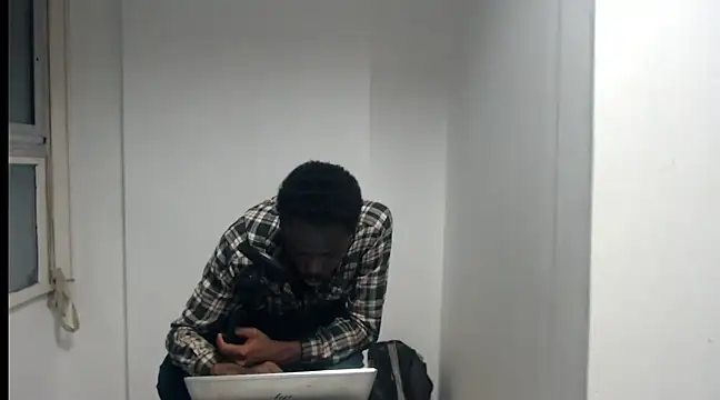 Snapshot of Mastertopdome chatting on 02-04-25, 01:45 Mastertopdome online show from 02-04-25, 01:45