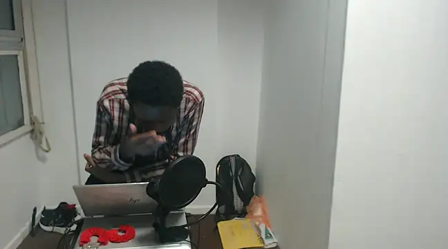 Snapshot of Mastertopdome chatting on 02-06-25, 12:22 Mastertopdome online show from 02-06-25, 12:22