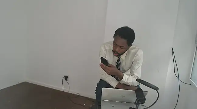 Snapshot of Mastertopdome chatting on 02-13-25, 12:43 Mastertopdome online show from 02-13-25, 12:43