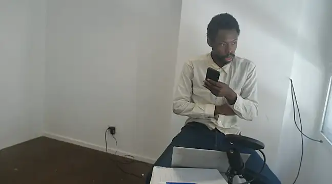 Snapshot of Mastertopdome chatting on 02-13-25, 04:17 Mastertopdome online show from 02-13-25, 04:17