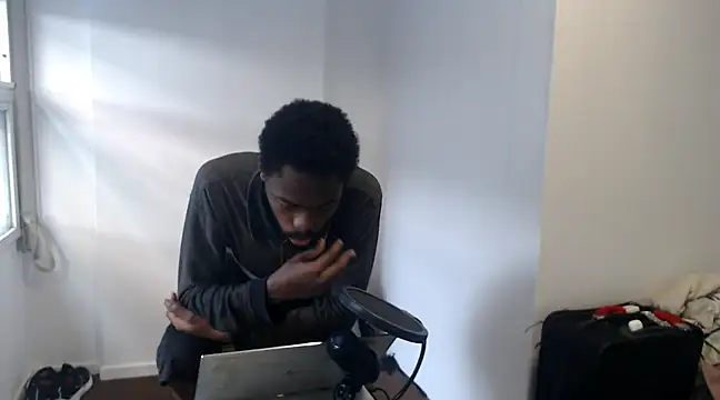 Snapshot of Mastertopdome chatting on 02-27-25, 07:37 Mastertopdome online show from 02-27-25, 07:37