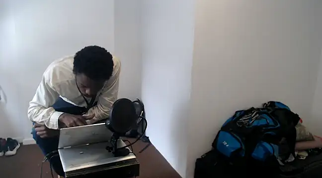 Snapshot of Mastertopdome chatting on 03-14-25, 03:25 Mastertopdome online show from 03-14-25, 03:25