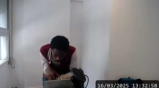 Snapshot of Mastertopdome chatting on 03-16-25, 04:34 Mastertopdome online show from 03-16-25, 04:34