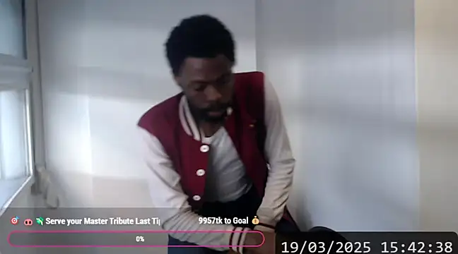 Snapshot of Mastertopdome chatting on 03-19-25, 06:44 Mastertopdome online show from 03-19-25, 06:44