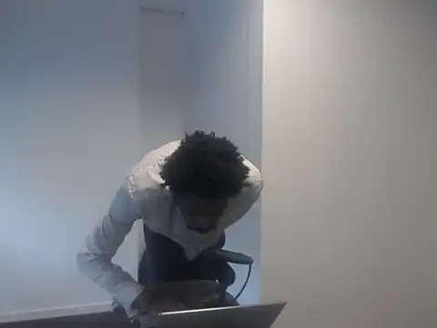 Snapshot of Mastertopdome chatting on 09-11-25, 02:17 Mastertopdome online show from 09-11-25, 02:17