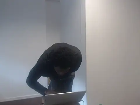 Snapshot of Mastertopdome chatting on 09-17-25, 11:01 Mastertopdome online show from 09-17-25, 11:01