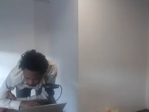 Snapshot of Mastertopdome chatting on 09-28-25, 06:35 Mastertopdome online show from 09-28-25, 06:35