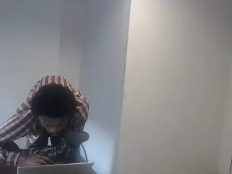 Snapshot of Mastertopdome chatting on 10-21-25, 08:42 Mastertopdome online show from 10-21-25, 08:42