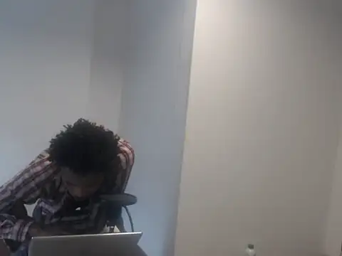 Snapshot of Mastertopdome chatting on 10-24-25, 04:03 Mastertopdome online show from 10-24-25, 04:03