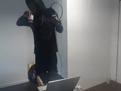 Snapshot of Mastertopdome chatting on 11-21-25, 09:19 Mastertopdome online show from 11-21-25, 09:19