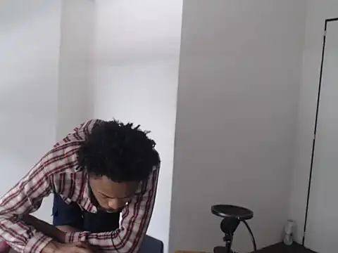 Snapshot of Mastertopdome chatting on 11-27-25, 04:20 Mastertopdome online show from 11-27-25, 04:20