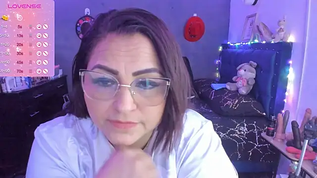 Ivonnee   online show from 01-12-25, 05:45