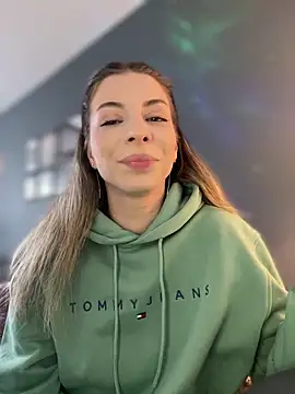 Mia Ethan online show from 03-29-26, 09:53