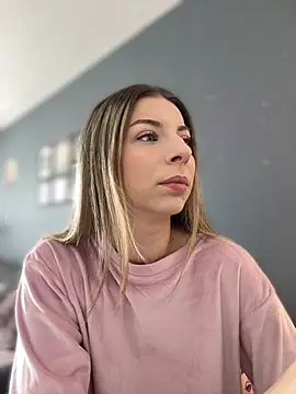 Mia Ethan online show from 04-05-26, 07:05