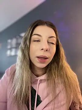 Mia Ethan online show from 04-08-26, 07:41