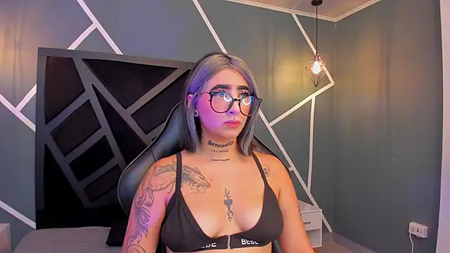 Alahia Dangelo online show from 09-22-25, 11:34